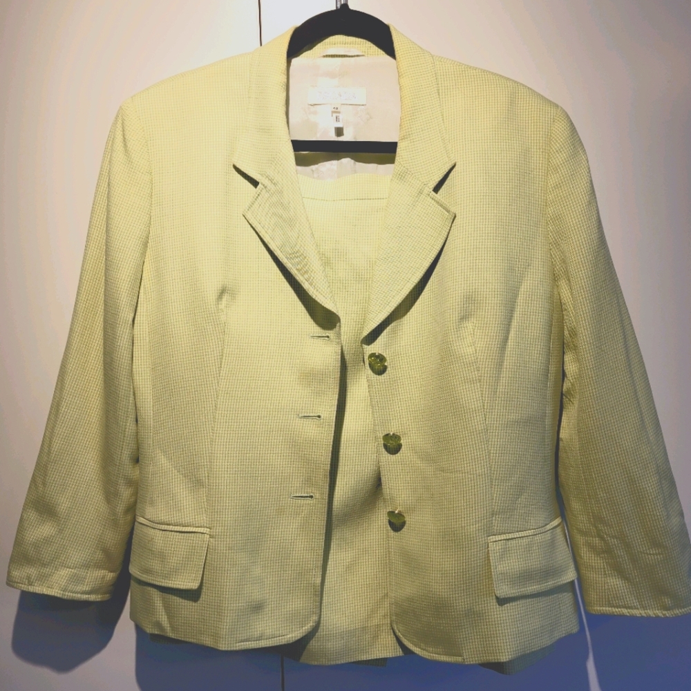 Escada blazer